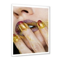 Designart 'Close-Up Of Woman Golden Gold Glitter Ruž Za Usne' Modern Framed Art Print